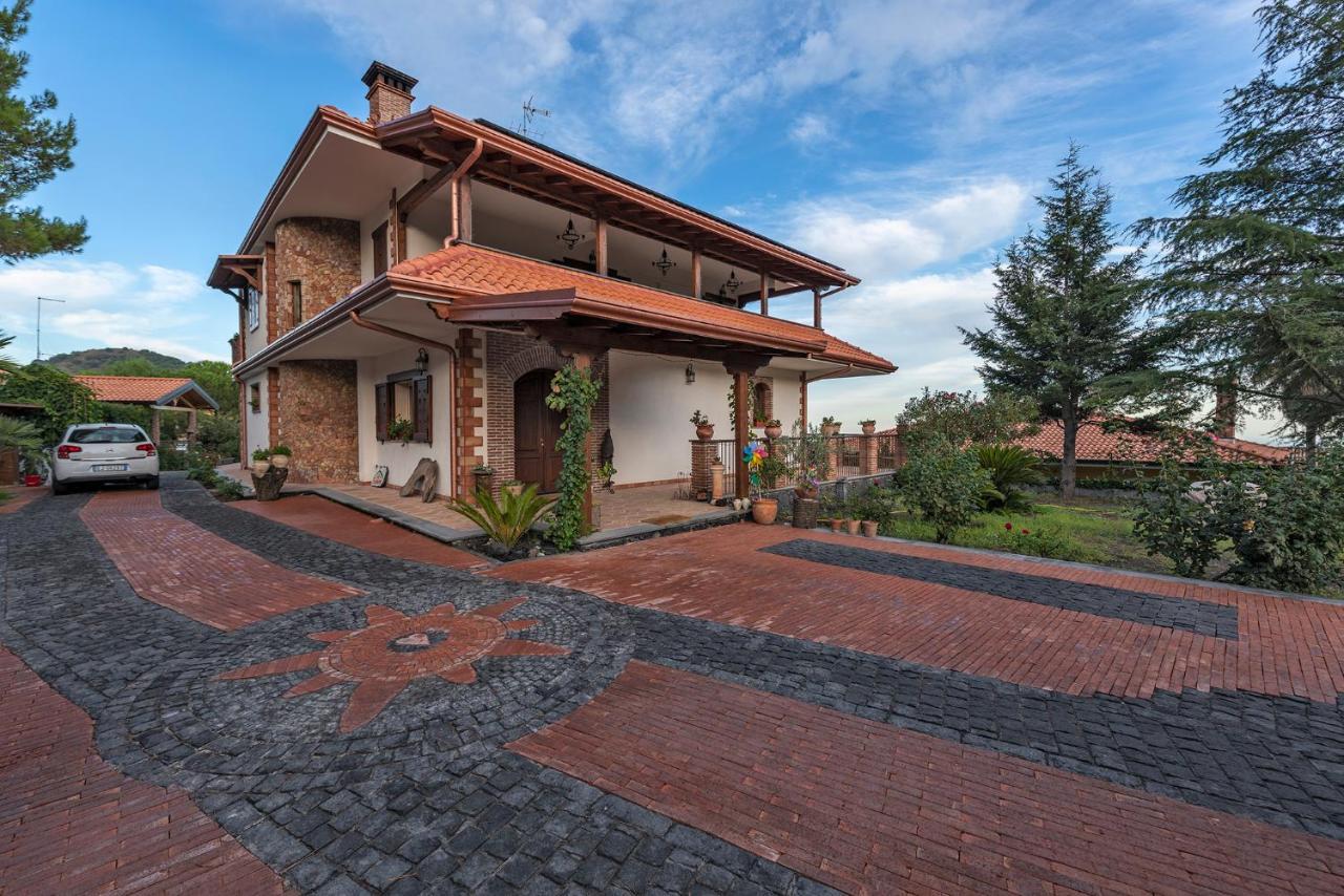 Etna Casa Del Sole Bed and Breakfast Nicolosi Εξωτερικό φωτογραφία