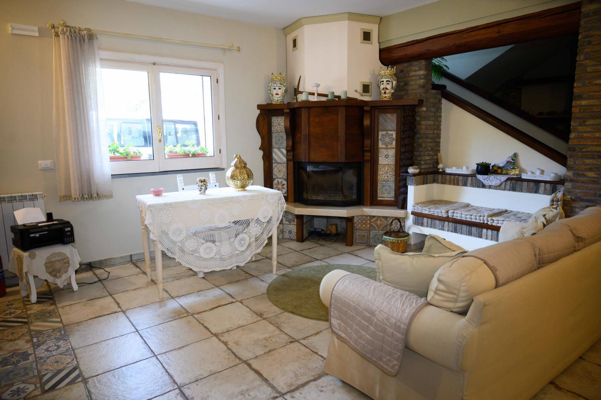 Etna Casa Del Sole Bed and Breakfast Nicolosi Εξωτερικό φωτογραφία